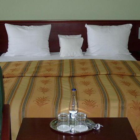 Hotel Hradna Brana Bratislava Phòng bức ảnh