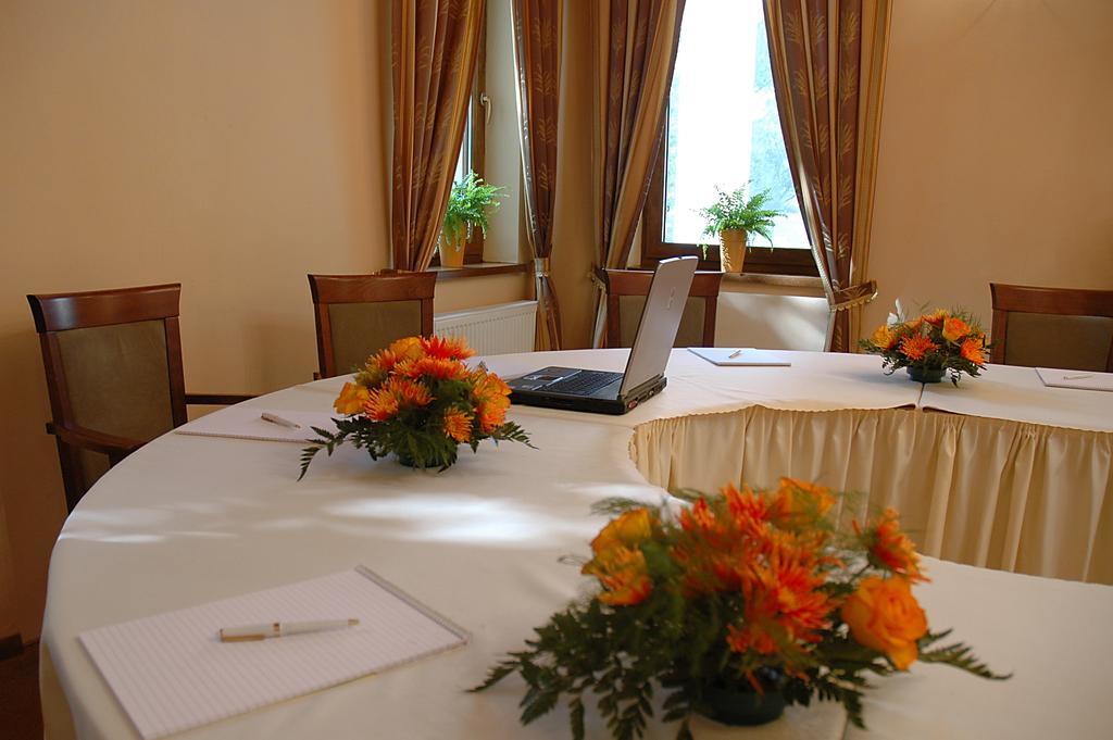 Hotel Hradna Brana Bratislava Ngoại thất bức ảnh