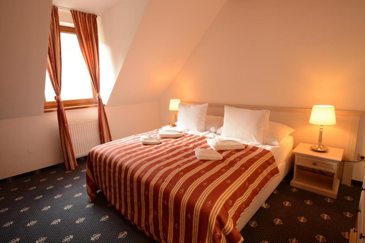 Hotel Hradna Brana Bratislava Ngoại thất bức ảnh