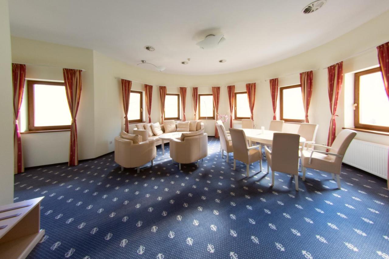 Hotel Hradna Brana Bratislava Ngoại thất bức ảnh