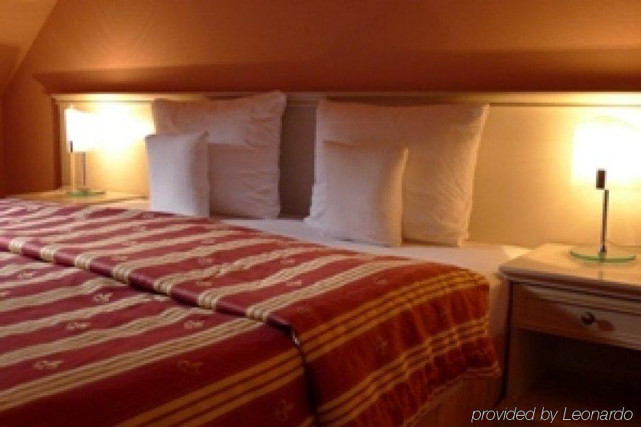 Hotel Hradna Brana Bratislava Phòng bức ảnh